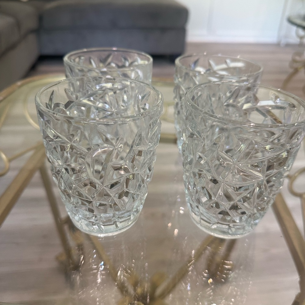 Vintage set of 4 Cut Glass Tumbler Glasses - Clear